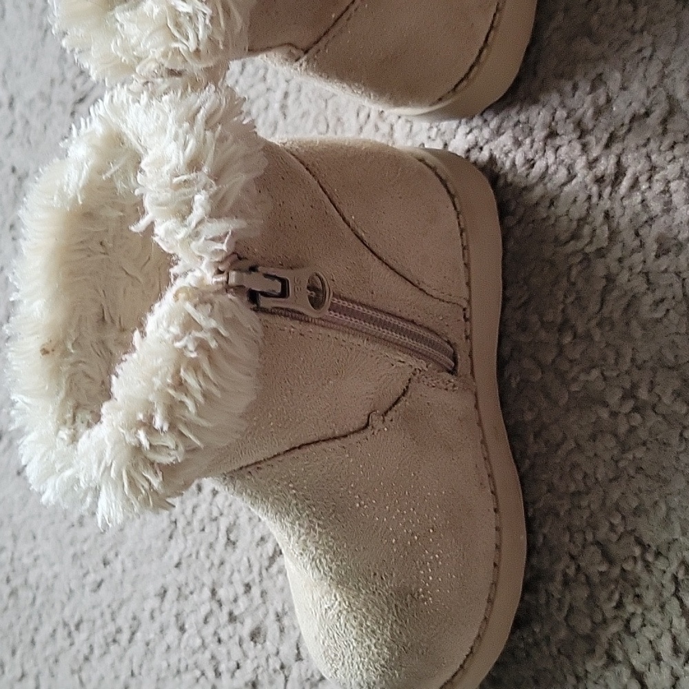 Cat & Jack Toddler Girl's Boots - Picture 6 of 9